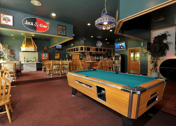 Shilo Inn Suites Hotel - Nampa Suites